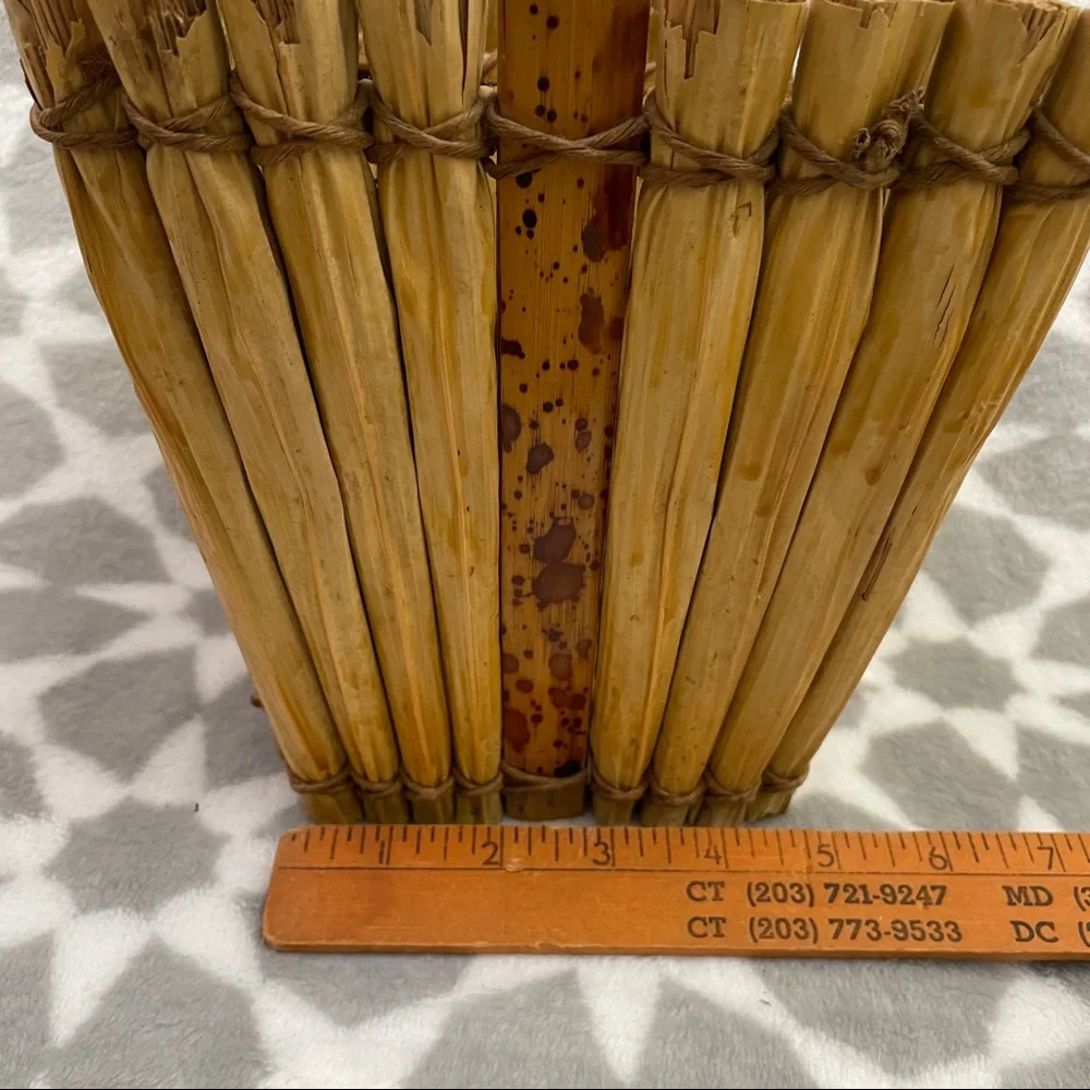 🌸 5 for $25 // Vintage straw seagrass wicker basket